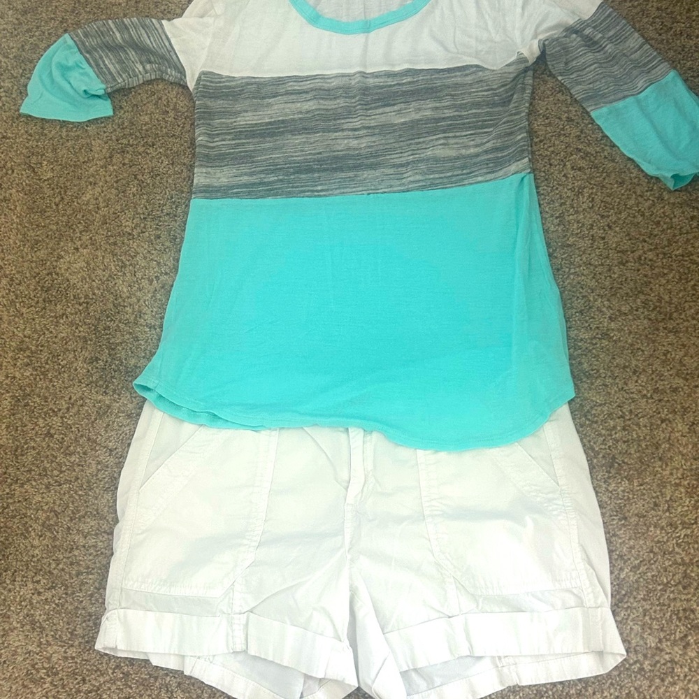 3/$13 bundle deal 
Ana shorts size 29 white, lightweight X-Large blessed tshirt